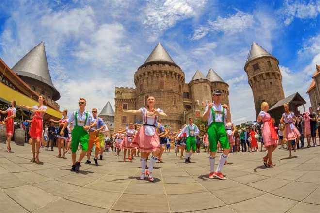 Náo nhiệt lễ hội bia Châu Âu tại Sun World Ba Na Hills ảnh 8