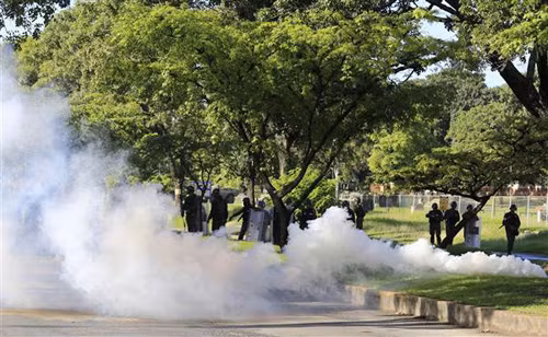 Venezuela bắt 18 phần tử liên quan tới vụ tấn công căn cứ quân đội ảnh 1