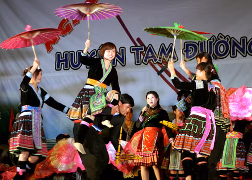 Nhiều mới lạ trong Ngày hội văn hóa huyện Tam Đường ảnh 1