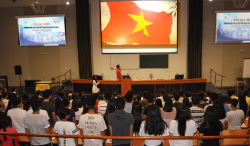 Khai mạc Trại Hè Thanh niên- Sinh viên Việt Nam toàn châu Âu lần thứ ba tại CH Séc ảnh 1