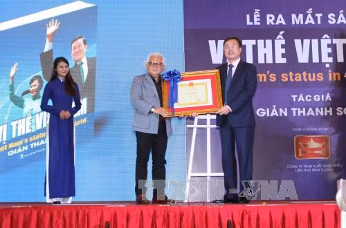 Triển lãm ảnh Ký sự ngoại giao với chủ đề 'Vị thế Việt Nam' ảnh 2