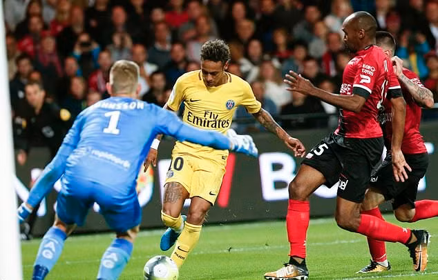 Màn ra mắt thành công của cầu thủ đắt giá nhất thế giới Neymar ảnh 6