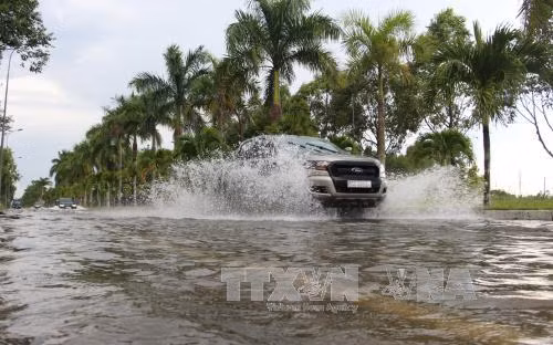 Nắng nóng ở Trung Bộ giảm dần, mưa dông diện rộng ở Bắc Bộ ảnh 1