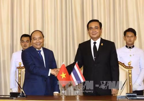 Thủ tướng Nguyễn Xuân Phúc dự lễ đón, hội đàm với Thủ tướng Thái Lan ảnh 2