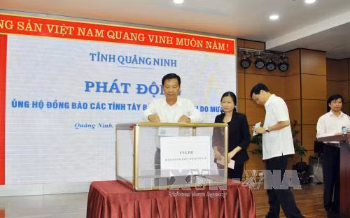 Chung tay ủng hộ đồng bào Tây Bắc khắc phục thiệt hại do mưa lũ ảnh 3