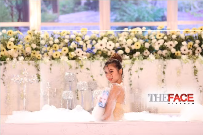 The Face: Phương Chi uất ức dừng cuộc thi, ra về trong nước mắt ảnh 3