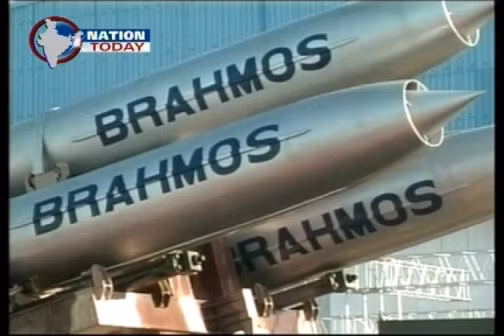 Xem uy lực của ‘sát thủ trên biển’ BrahMos ảnh 1