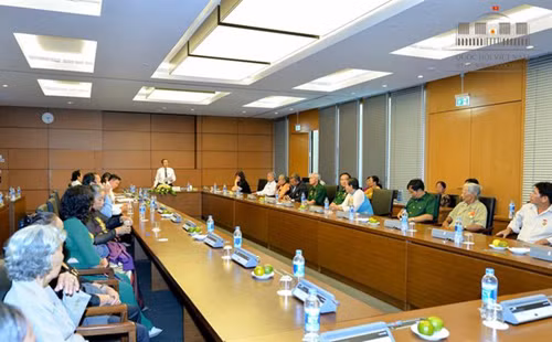 Luôn ghi nhớ công ơn, sự hy sinh to lớn của các cựu tù chính trị yêu nước ảnh 1