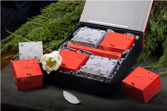 Bánh Trung thu hạng sang, tiền triệu đua nhau ra mắt ảnh 3