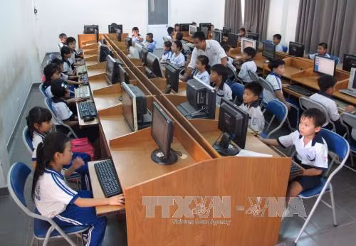 Áp lực trong năm học mới tại TP Hồ Chí Minh - Bài 2: Nỗ lực đảm bảo đủ chỗ học ảnh 1