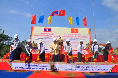 Xây dựng cầu Xà Ợt tại Cửa khẩu Quốc tế Lao Bảo - Đensavẳn ảnh 1