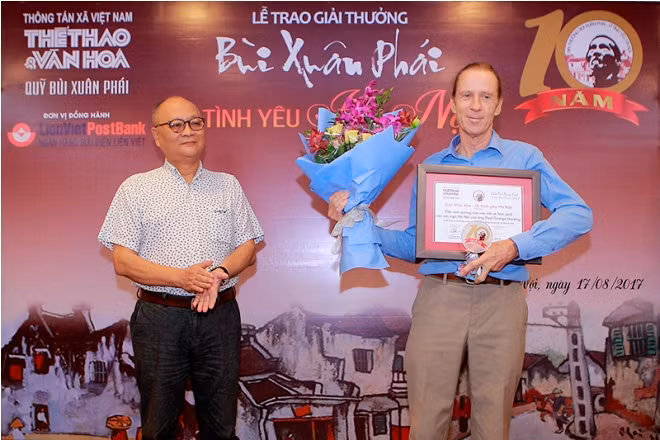 Chùm ảnh lễ trao giải thưởng 'Bùi Xuân Phái- Vì Tình yêu Hà Nội' ảnh 8