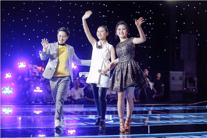 Tập 1 The Voice Kids 2017: Soobin Hoàng Sơn và Hương Tràm- Tiên Cookies 'bội thu' thi sinh ảnh 25