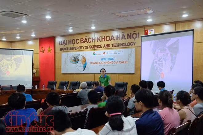 Ngày hội toán học 'Mùa toán- từ những chiều ẩn giấu' ảnh 3