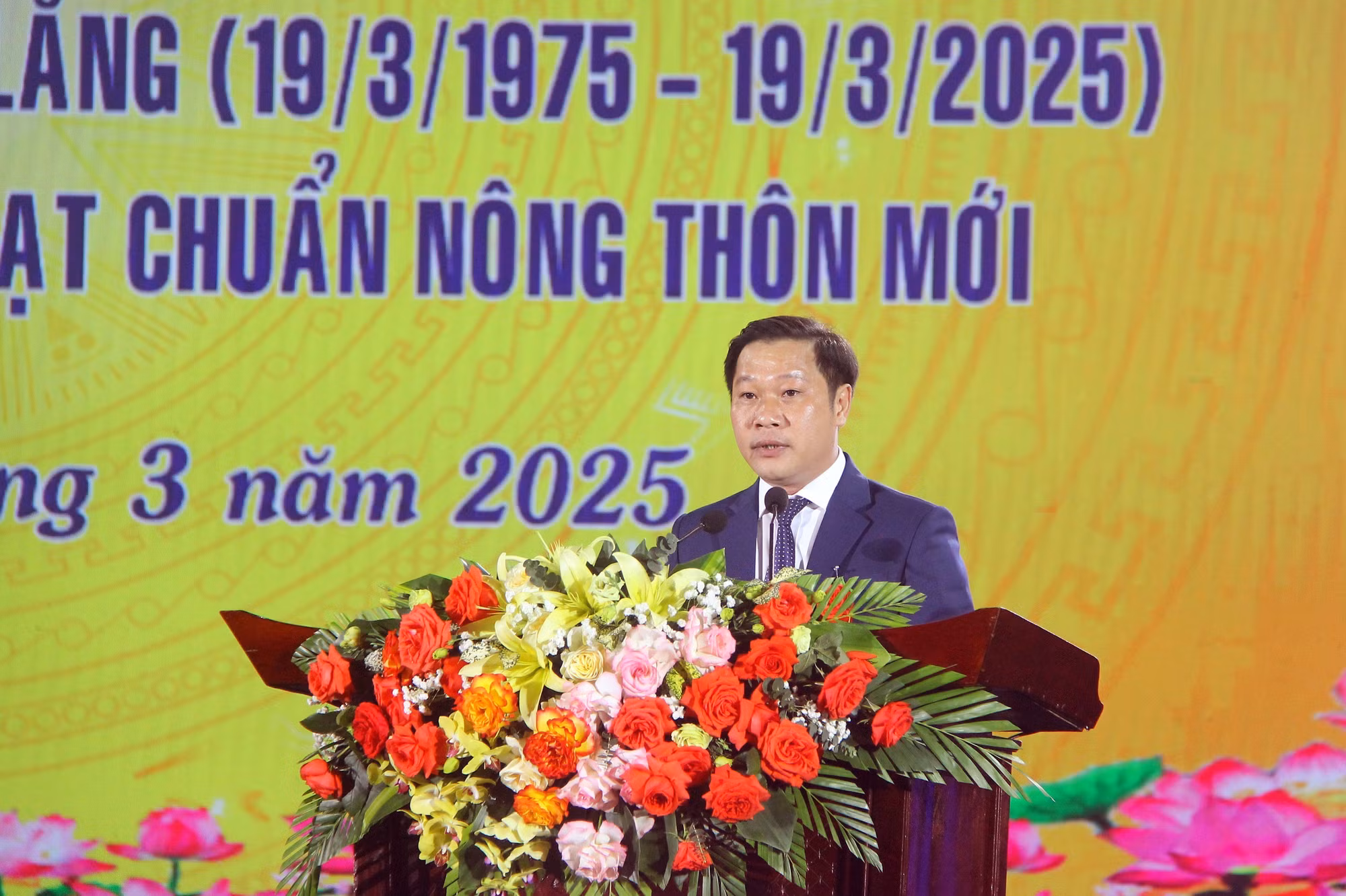 potal-ky-niem-50-nam-ngay-giai-phong-hai-lang-7915143.jpg