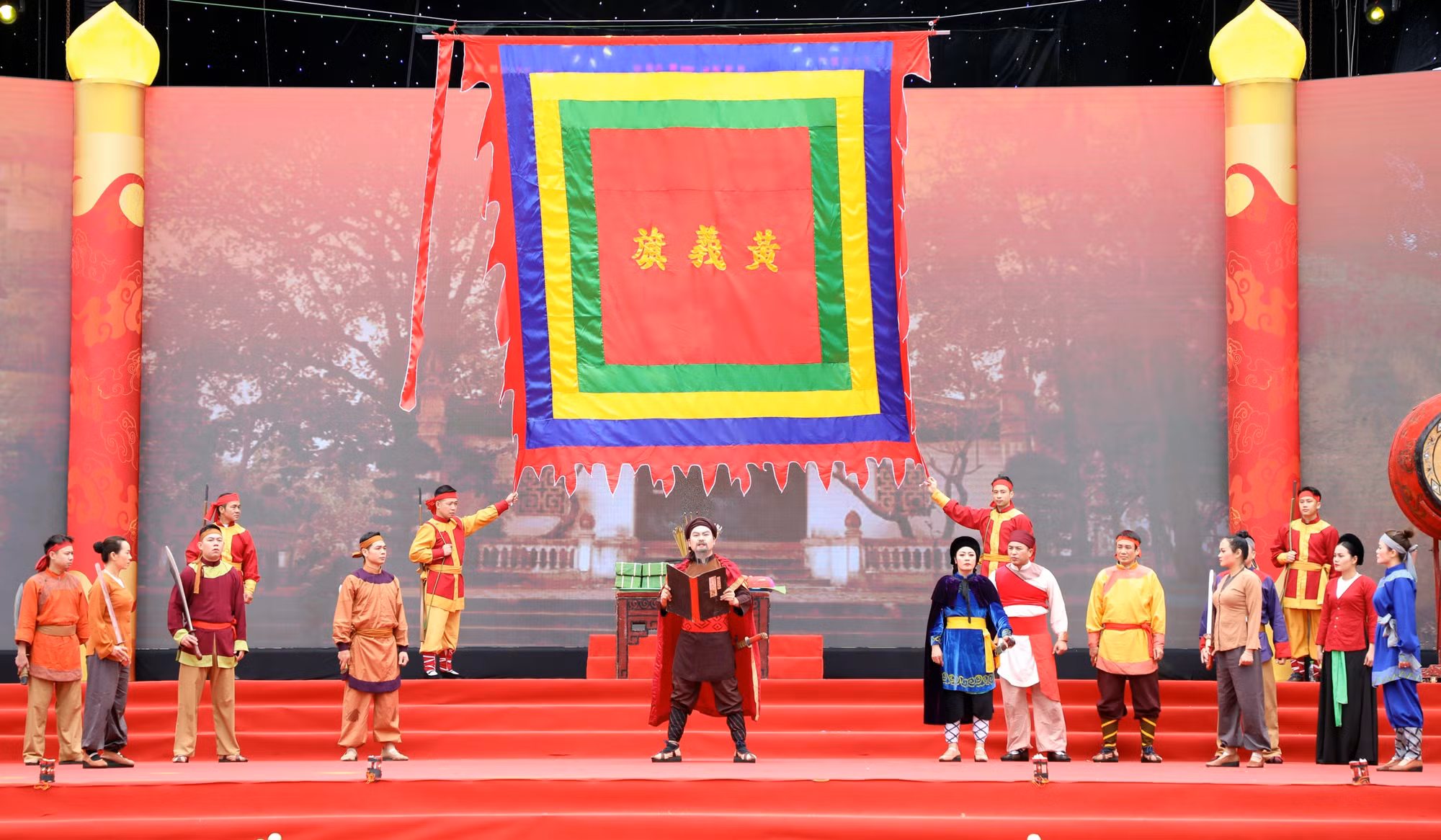 potal-ky-niem-141-nam-khoi-nghia-yen-the-7915721.jpg