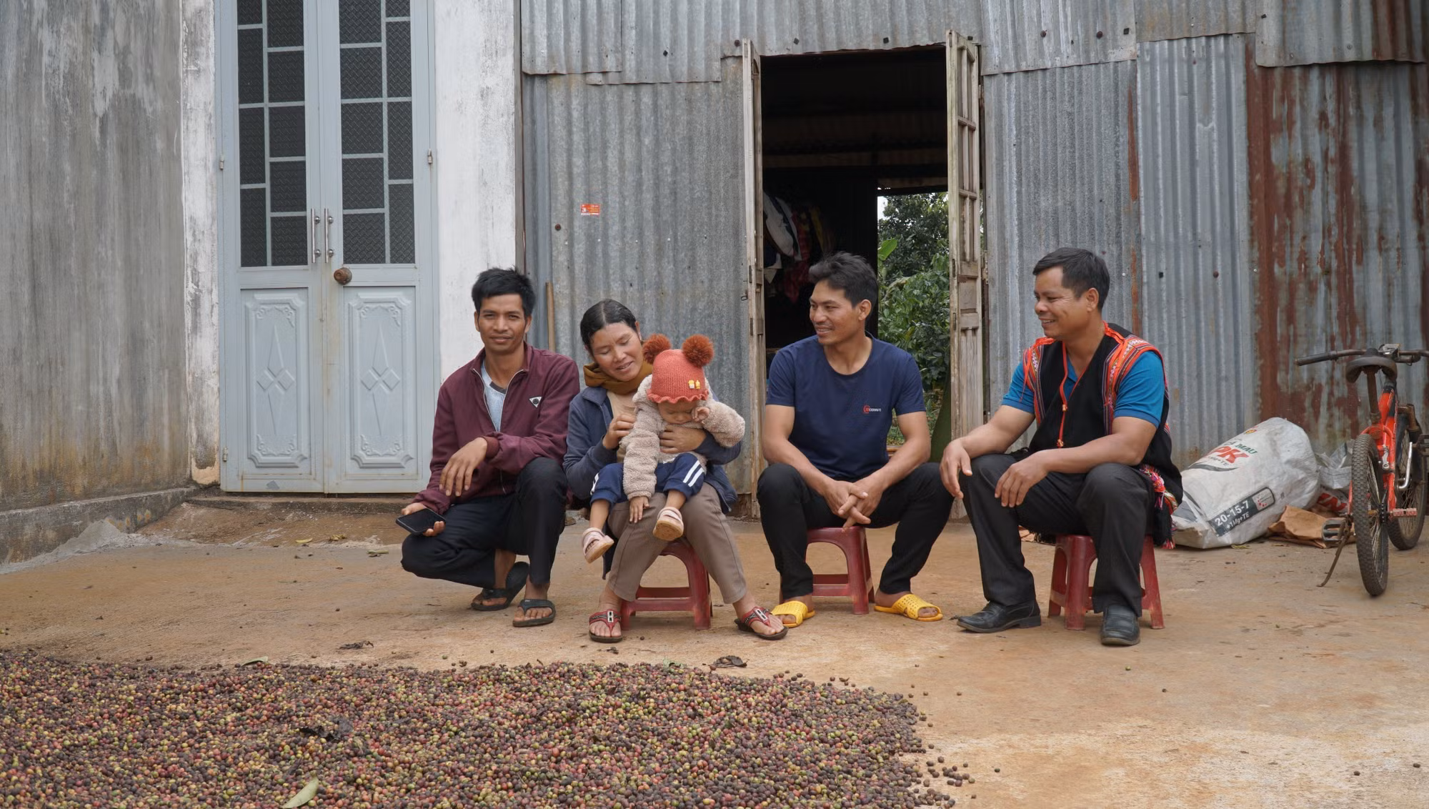 potal-gia-lai-truong-thon-ro-cham-djuk-guong-mau-neu-cao-tinh-than-trach-nhiem-7787203.jpg
