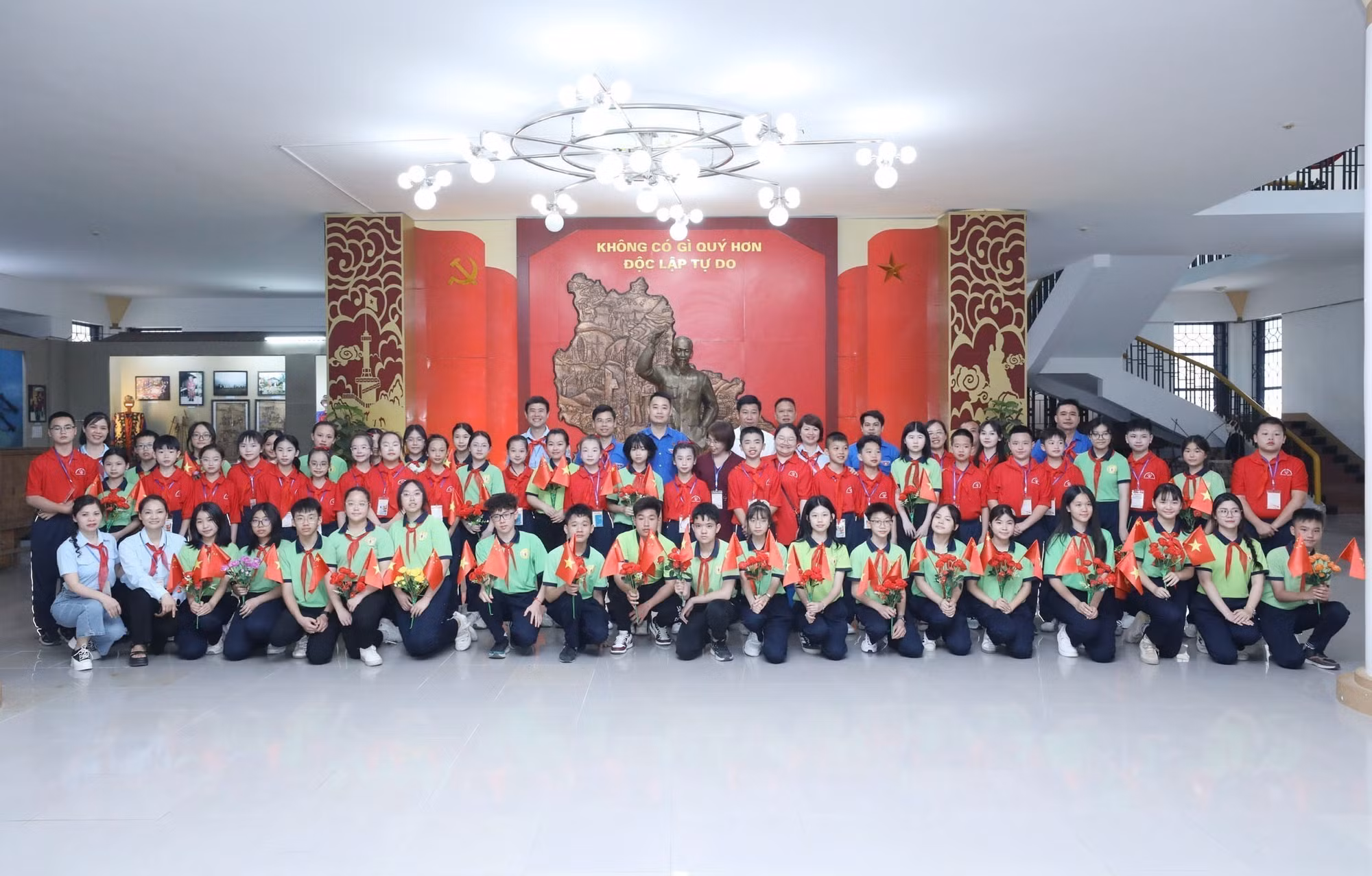 potal-chuong-trinh-giao-luu-khan-hong-huu-nghi-thieu-nhi-bien-gioi-lang-son-quang-tay-7976344.jpg