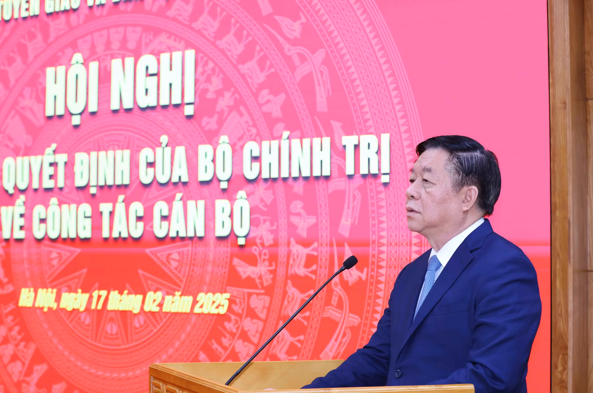 potal-dong-chi-huynh-thanh-dat-giu-chuc-pho-truong-ban-tuyen-giao-va-dan-van-trung-uong-7859925.jpg