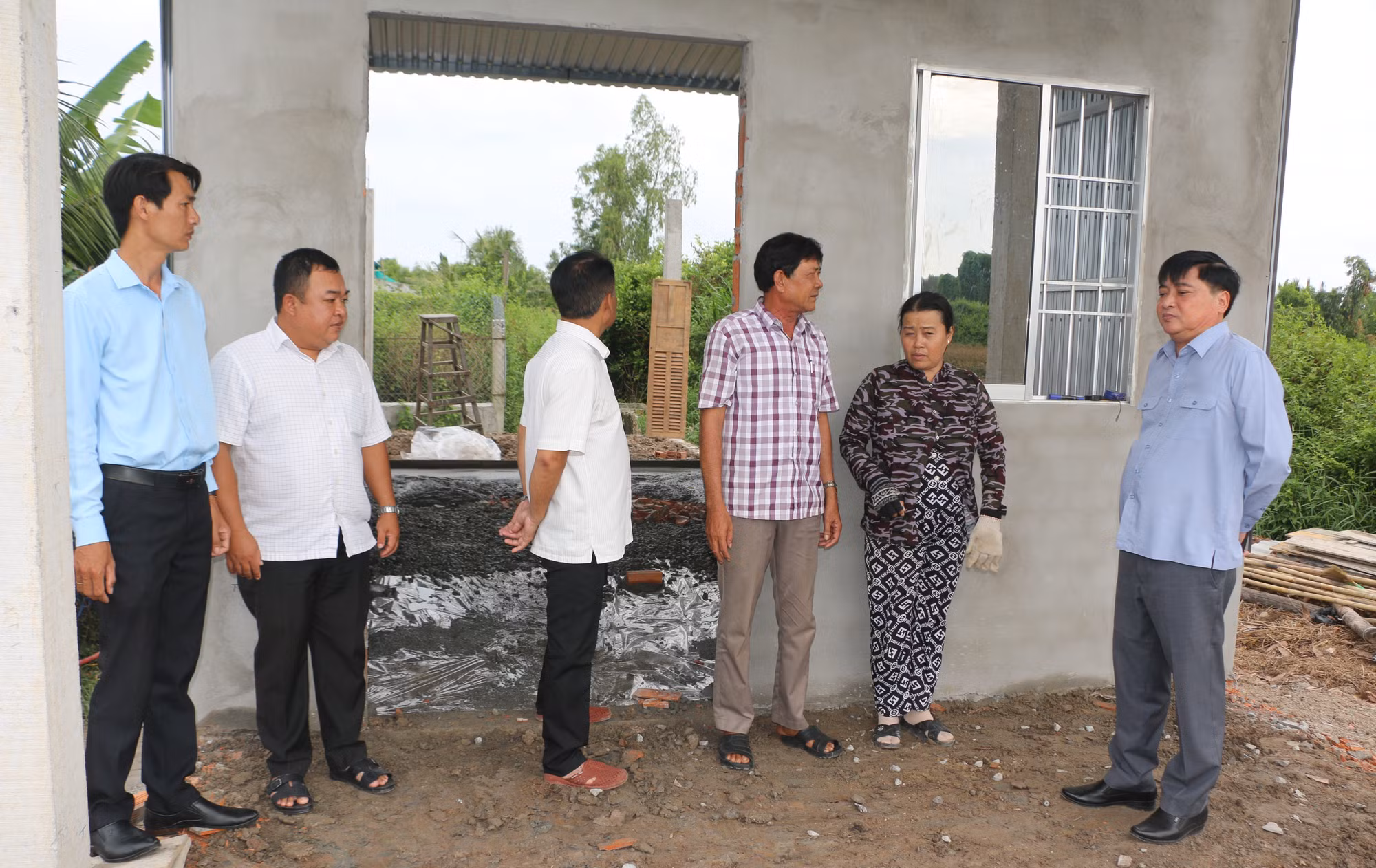 potal-bac-lieu-no-luc-xoa-nha-tam-nha-dot-nat-cho-nguoi-ngheo-don-xuan-at-ty-2025-7729676-1.jpg