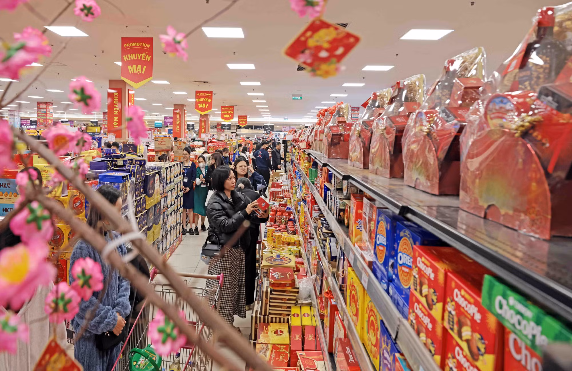 potal-aeon-chuan-bi-du-hang-hoa-da-dang-uu-dai-dip-tet-at-ty-2025-7807776.jpg