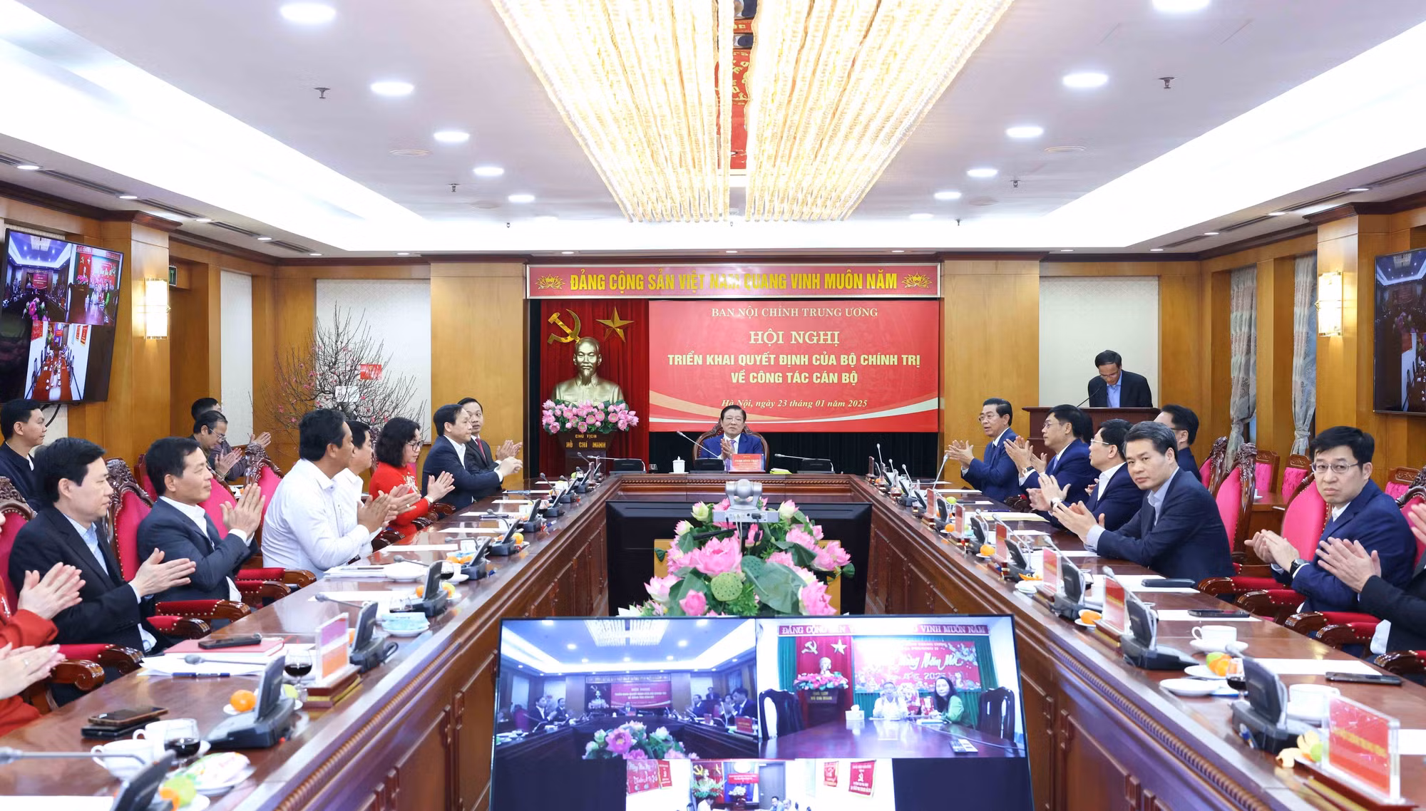 potal-dong-chi-bui-van-nghiem-giu-chuc-pho-truong-ban-noi-chinh-trung-uong-7823979.jpg