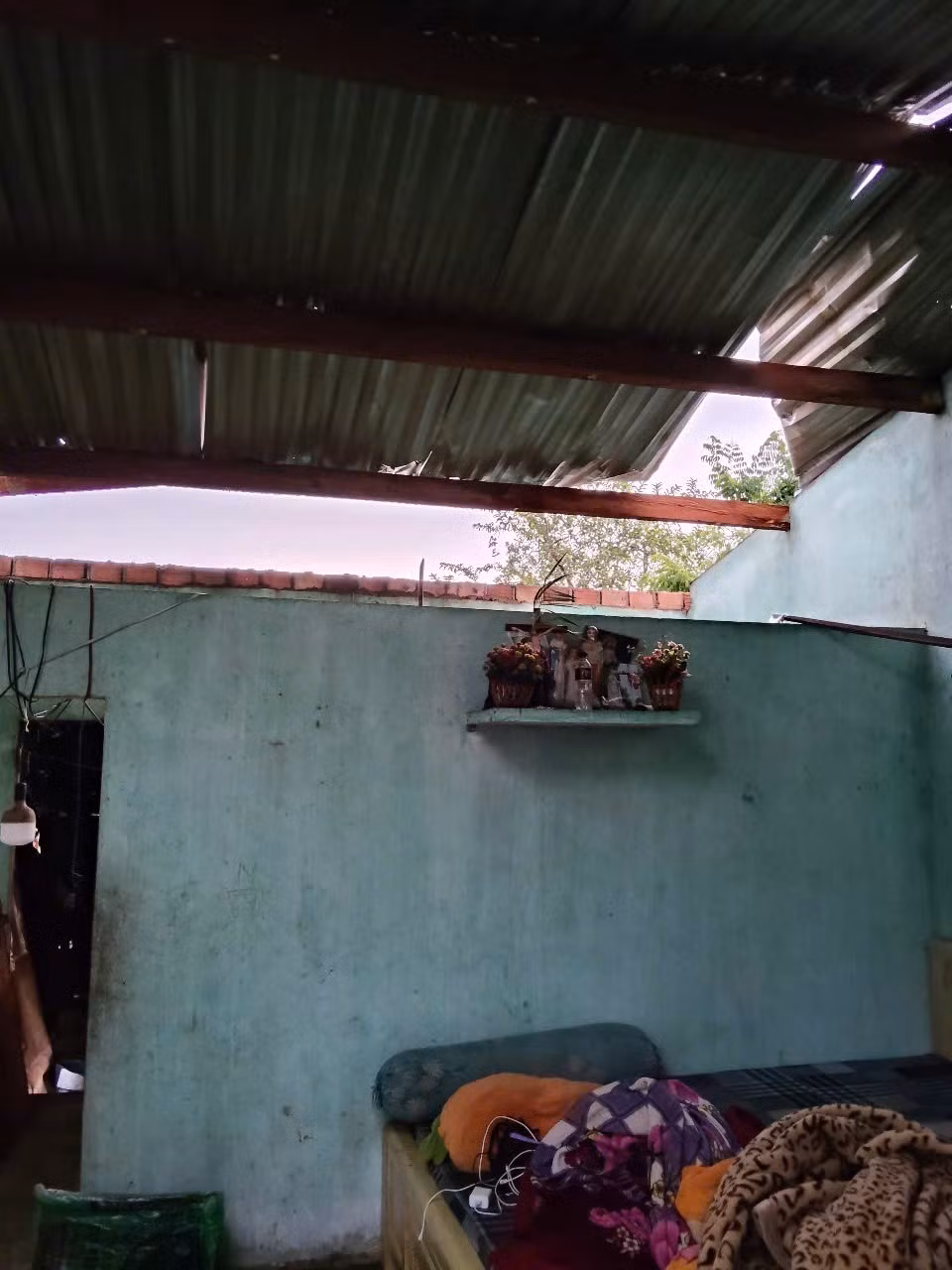 potal-kon-tum-mua-dong-kem-sam-set-lam-2-nguoi-thuong-vong-va-nhieu-ngoi-nha-toc-mai-7997718.jpg