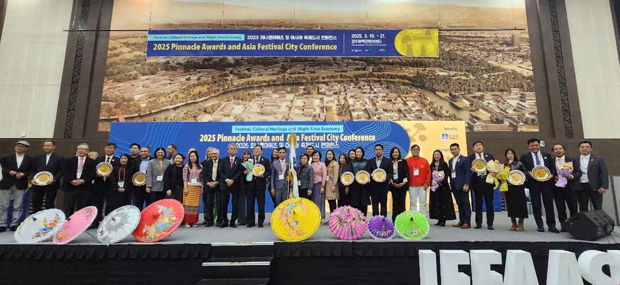 potal-thanh-pho-da-lat-nhan-2-giai-thuong-tai-hoi-nghi-festival-toan-cau-nam-2025-7924989.jpg