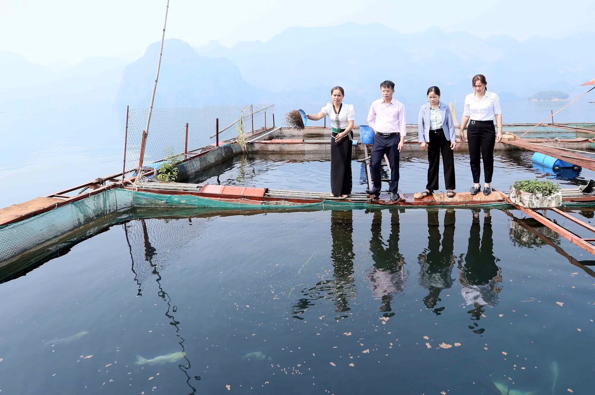 potal-son-la-chi-hoi-truong-phu-nu-nang-dong-trong-cong-tac-hoi-va-phat-trien-kinh-te-gia-dinh-7951881.jpg
