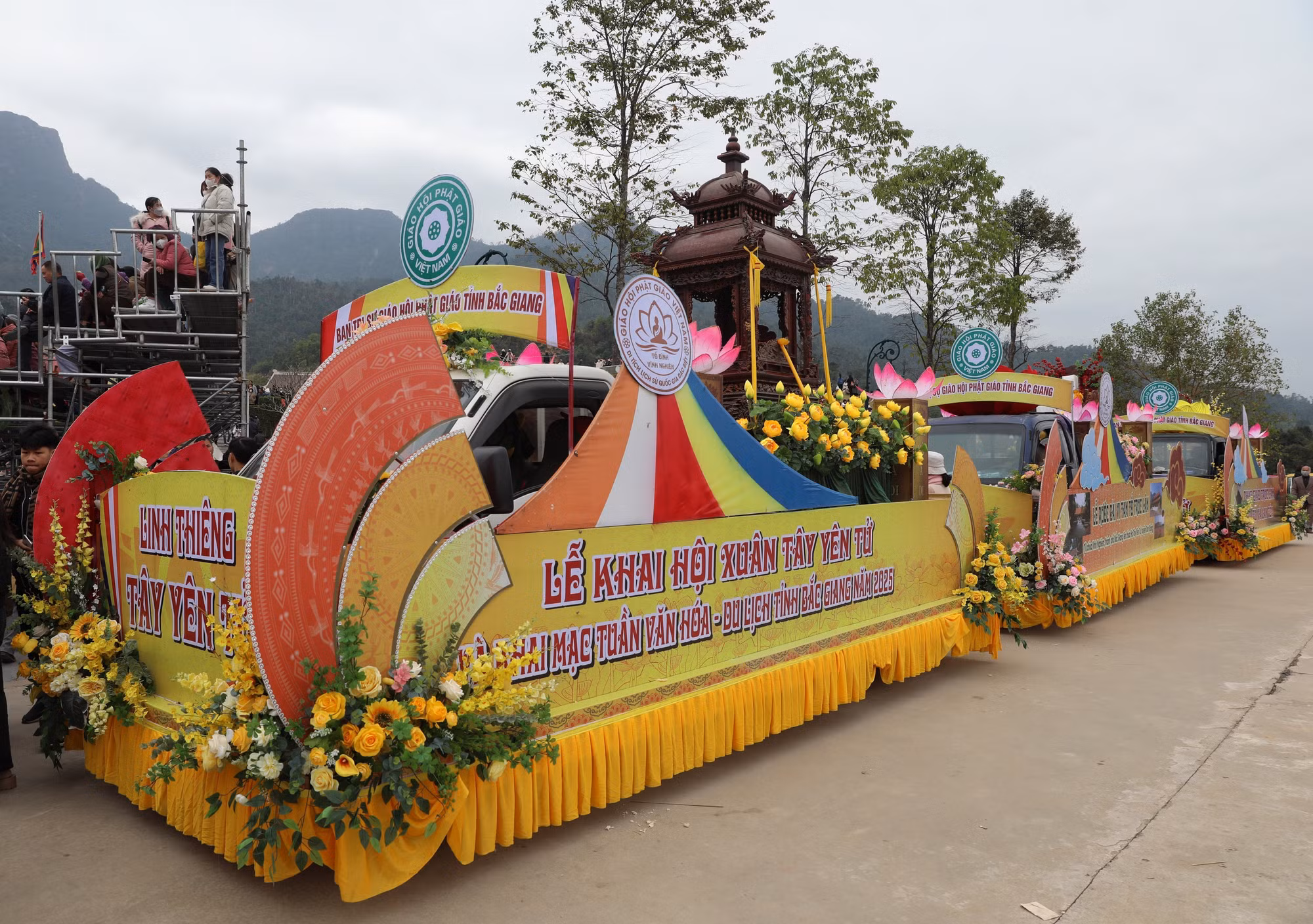potal-khai-hoi-xuan-tay-yen-tu-tinh-bac-giang-nam-2025-7847214.jpg