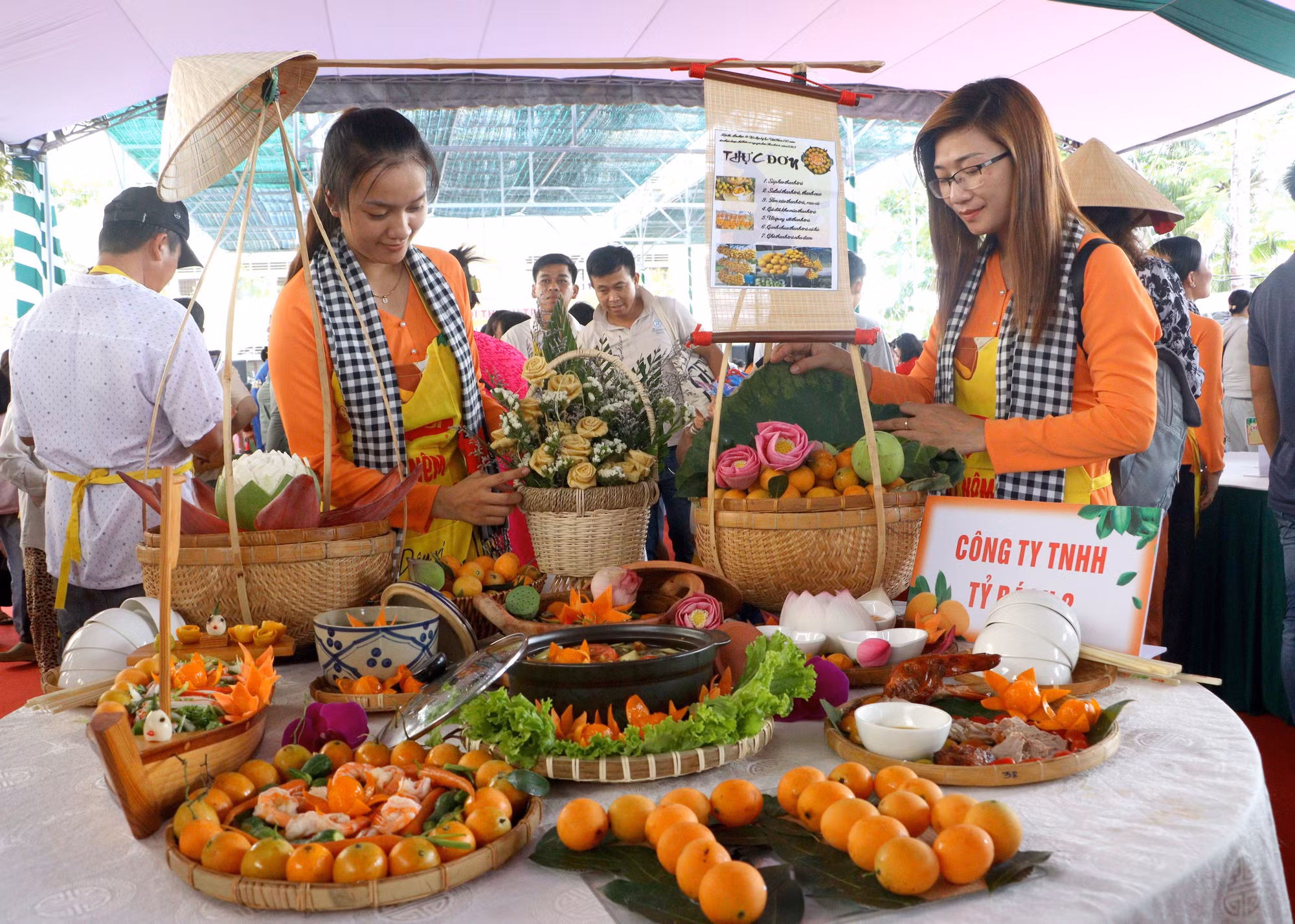 potal-vinh-long-xac-lap-ky-luc-viet-nam-voi-135-mon-am-thuc-co-nguyen-lieu-tu-trai-thanh-tra-7968193.jpg