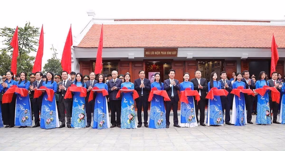 potal-ha-tinh-khanh-thanh-nha-tuong-niem-anh-hung-liet-si-phan-dinh-giot-7911085.jpg