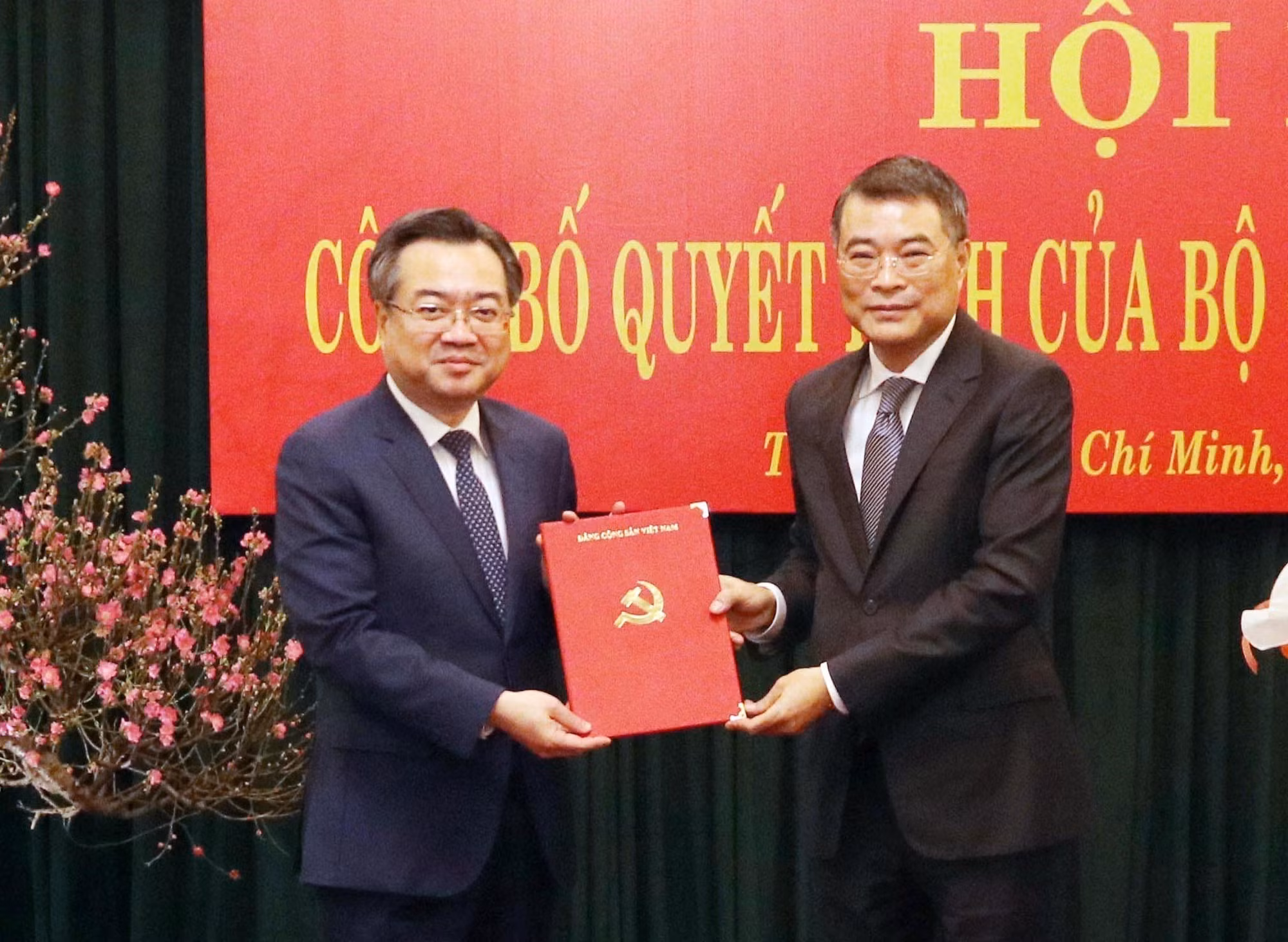 potal-dong-chi-nguyen-thanh-nghi-giu-chuc-pho-bi-thu-thuong-truc-thanh-uy-tp-ho-chi-minh-7826653.jpg