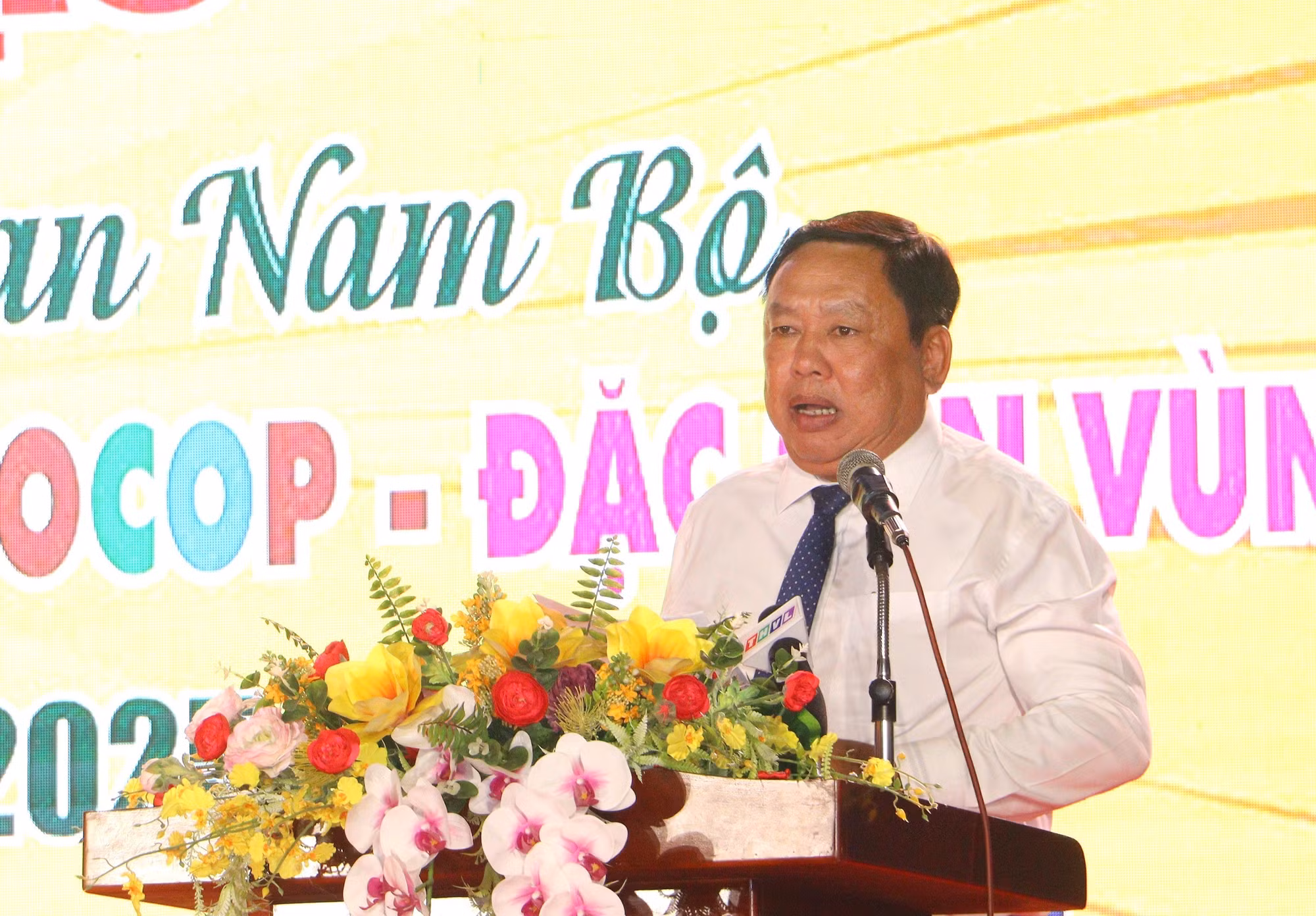 potal-vinh-long-khai-mac-hoi-cho-xuc-tien-thuong-mai-san-pham-ocop-va-dac-san-vung-mien-7974460.jpg