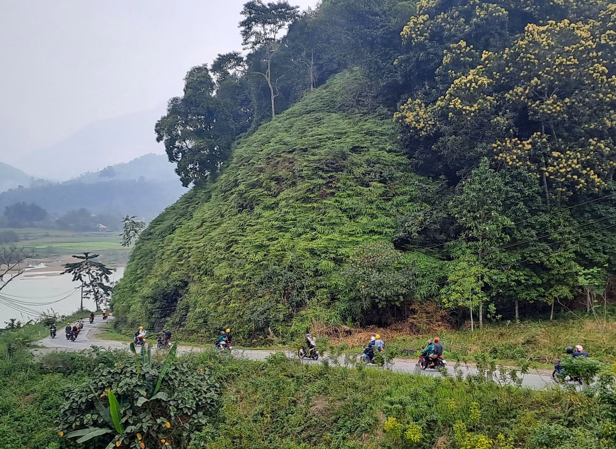 potal-trai-nghiem-du-lich-sinh-thai-doc-dao-giua-nui-rung-ha-giang-7943652.jpg
