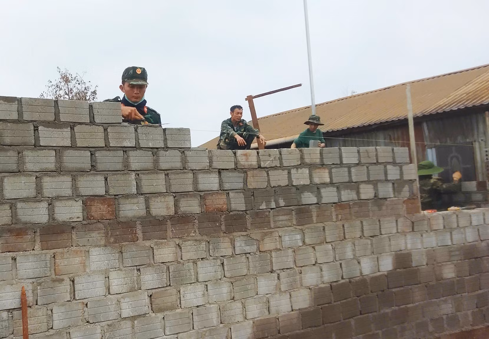 potal-gia-lai-chung-tay-xoa-nha-tam-hien-thuc-hoa-uoc-mo-an-cu-7887723-1.jpg