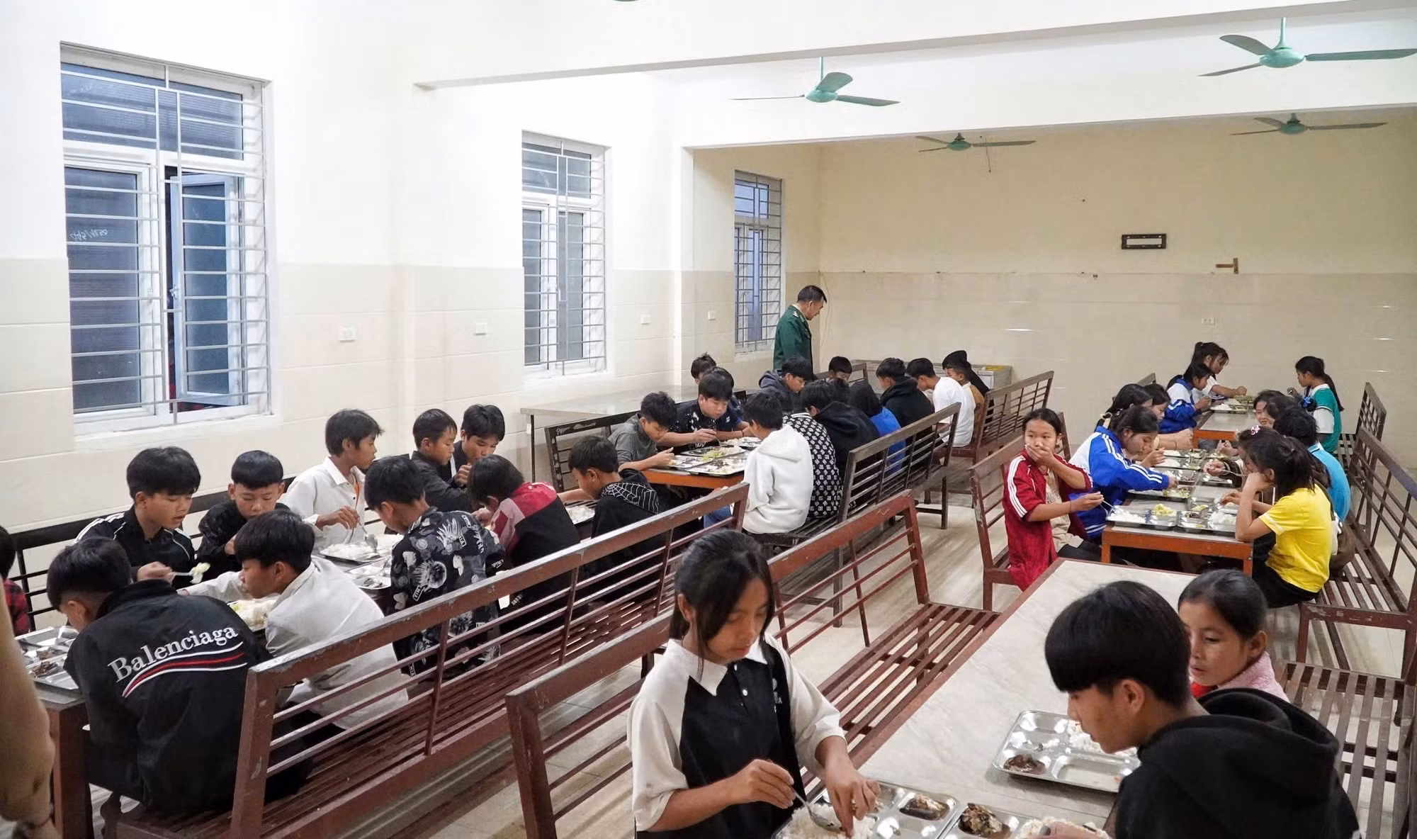 potal-ky-tuc-xa-vung-bien-diem-tua-vung-chac-cho-hoc-sinh-ngheo-nghe-an-7865352.jpg