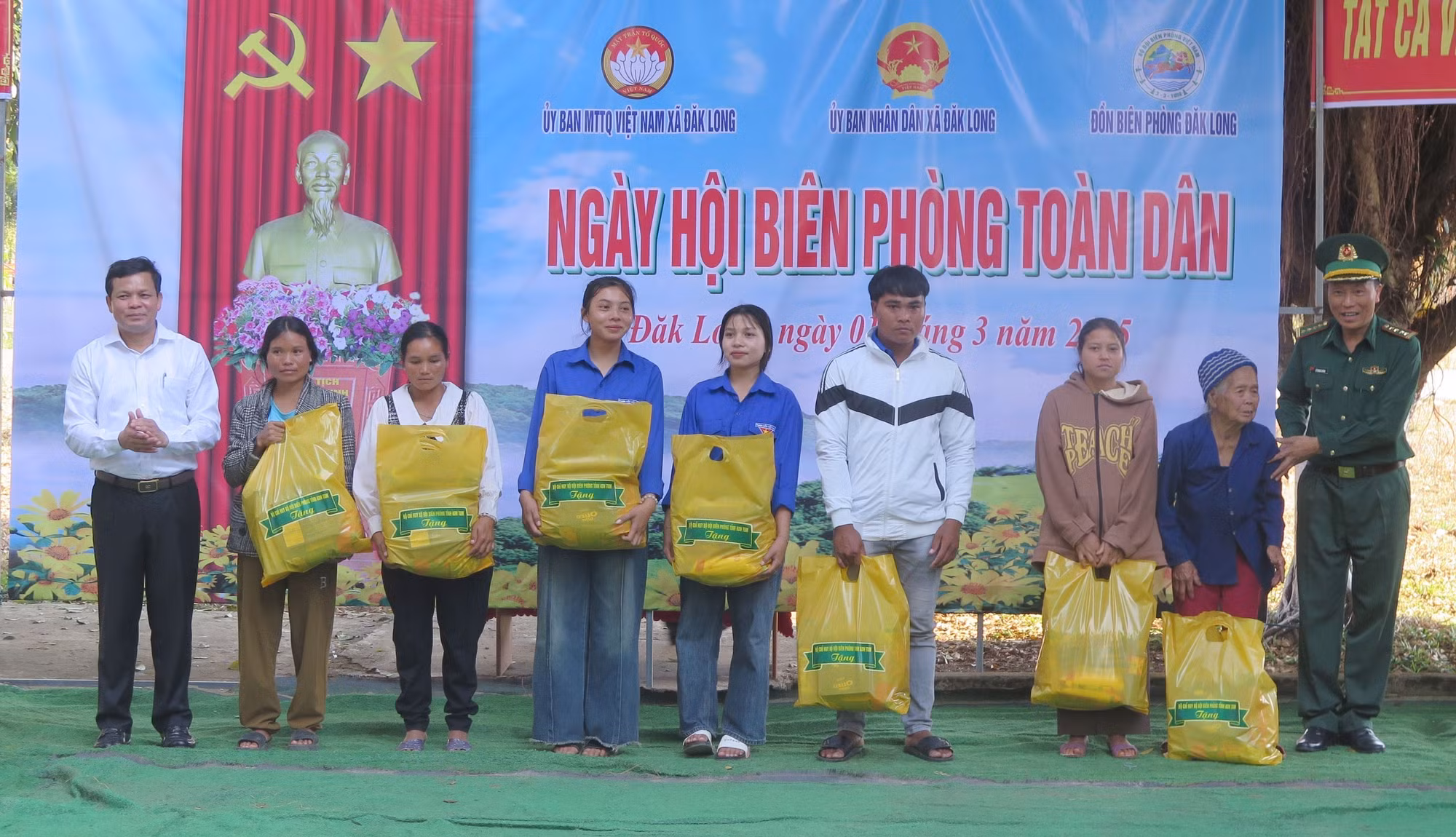 potal-kon-tum-to-chuc-ngay-hoi-bien-phong-toan-dan-7881876.jpg