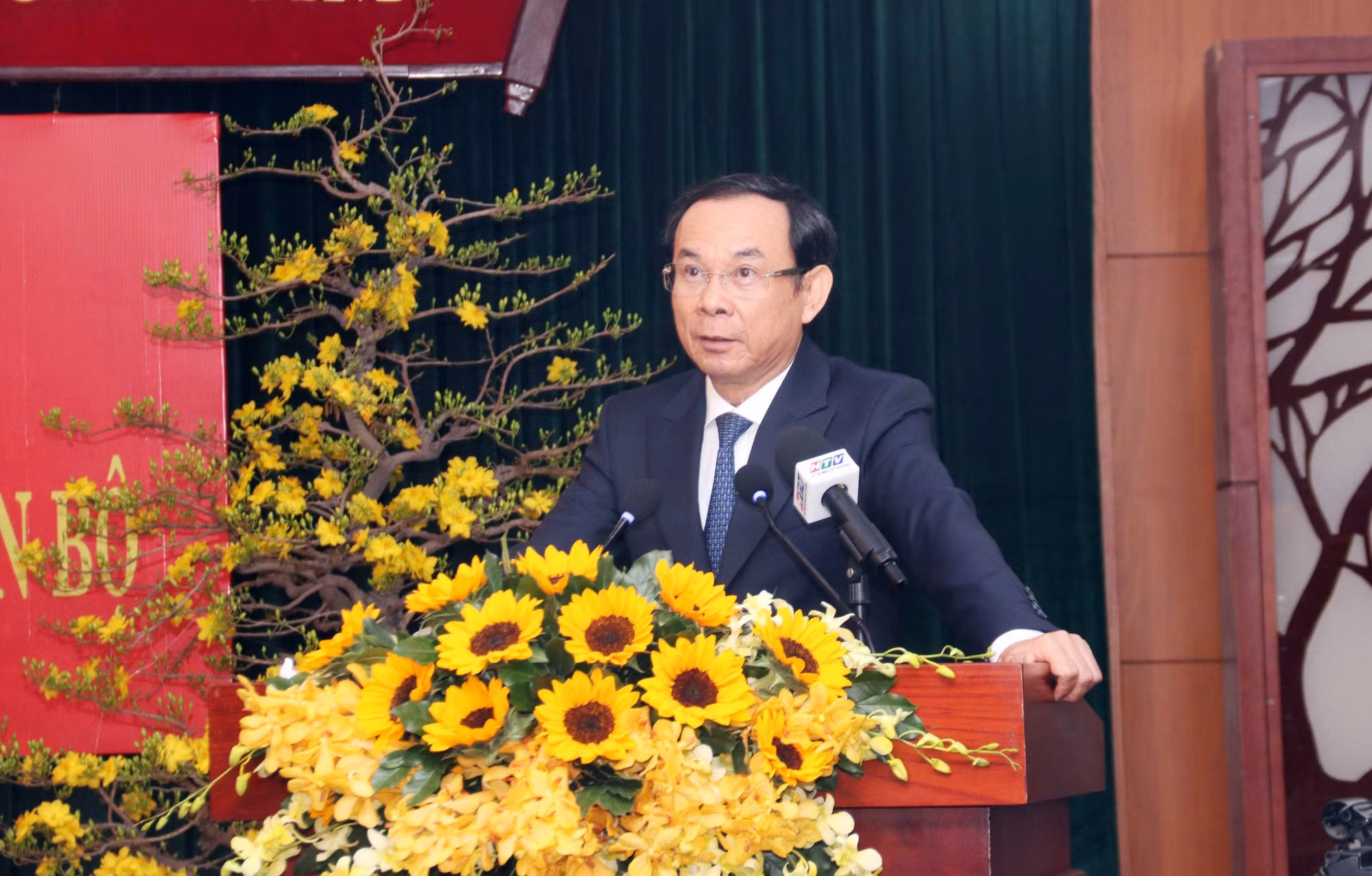 potal-bo-truong-bo-xay-dung-nguyen-thanh-nghi-giu-chuc-pho-bi-thu-thuong-truc-thanh-uy-thanh-pho-ho-chi-minh-7826659.jpg