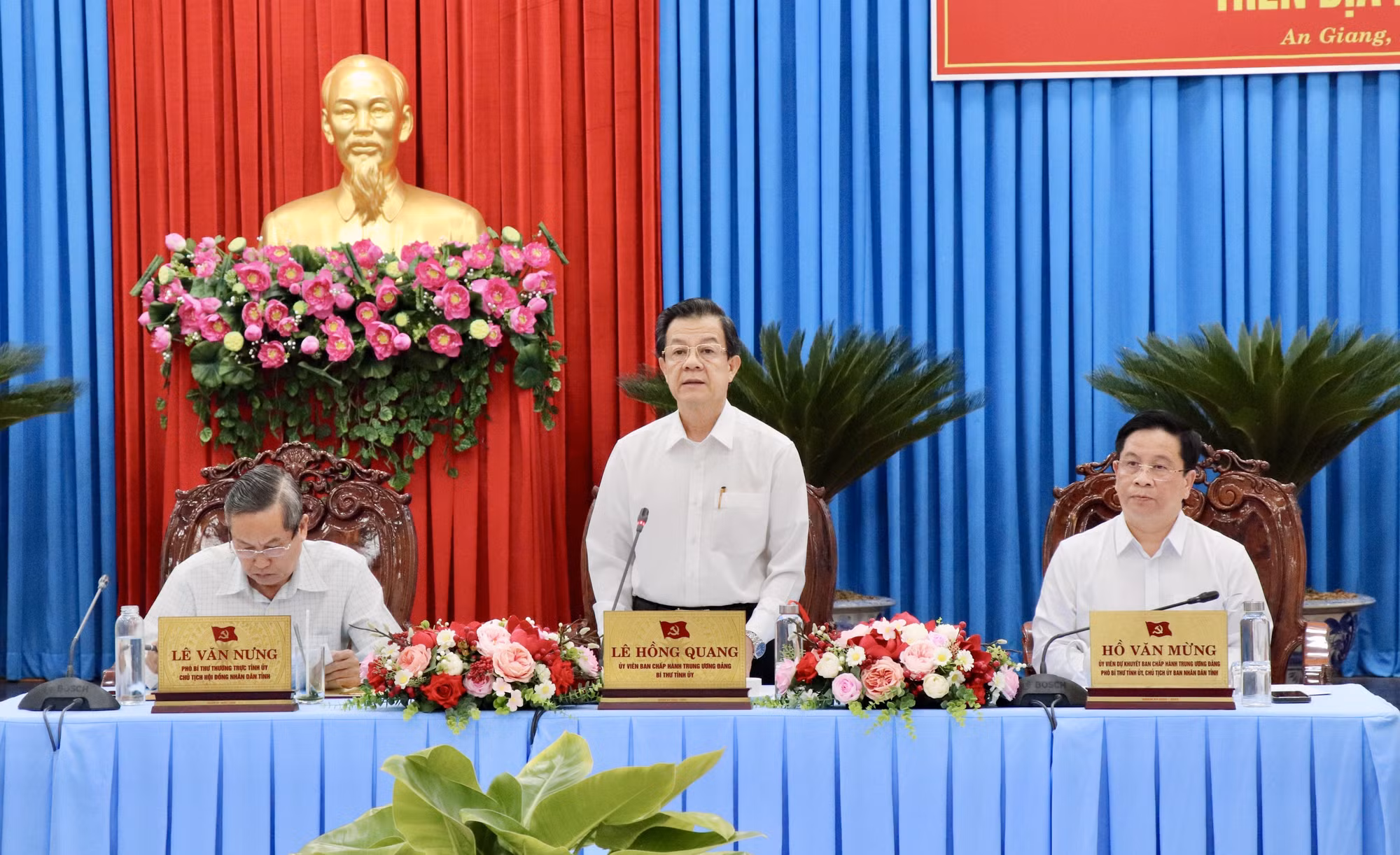 potal-an-giang-tap-trung-xoa-nha-tam-nha-dot-nat-7884692.jpg