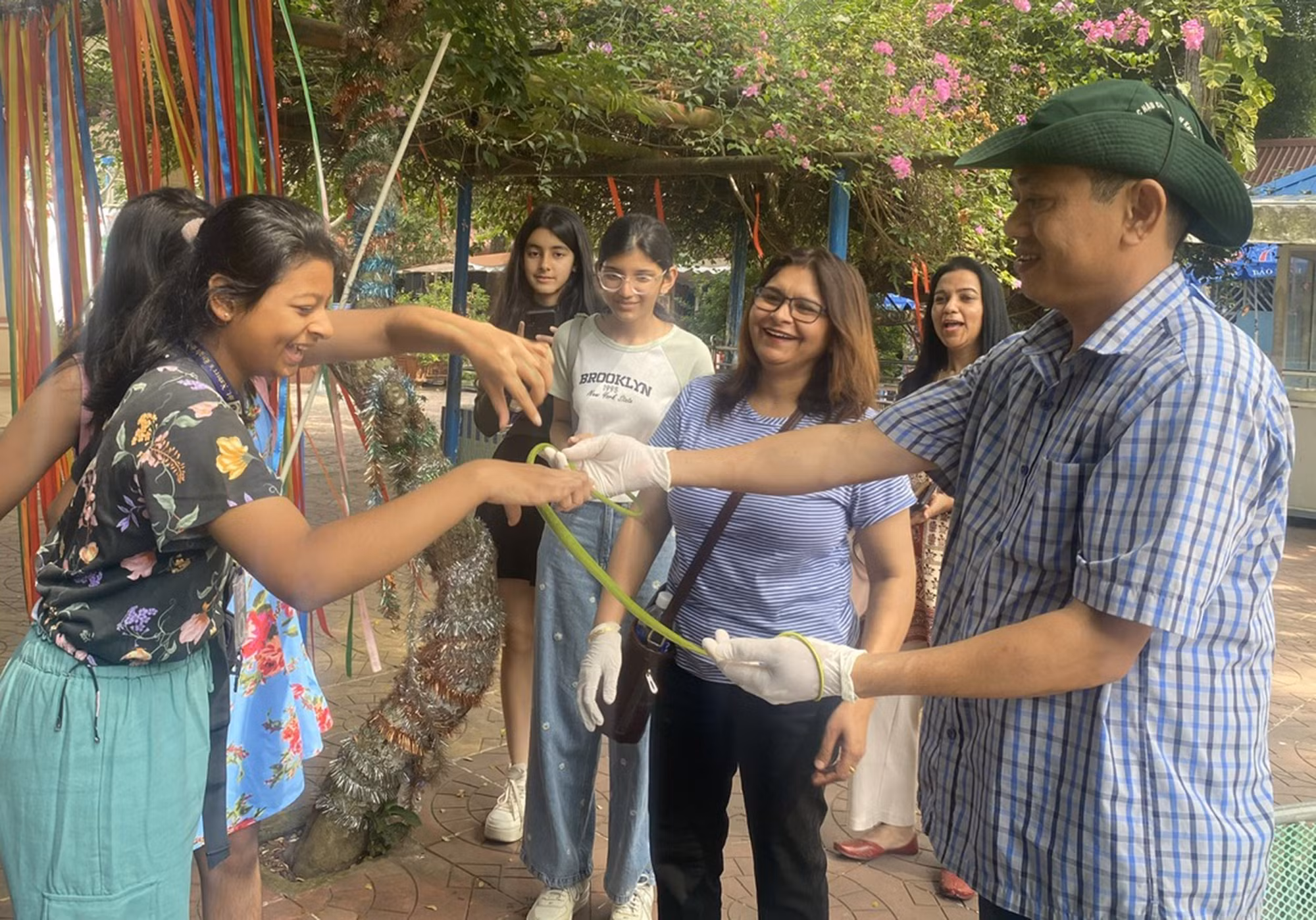 potal-tham-vuong-quoc-ran-doc-nhat-vo-nhi-o-mien-tay-7799555.jpg