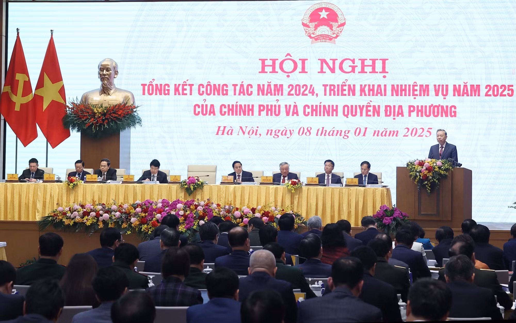 potal-tong-bi-thu-du-hoi-nghi-trien-khai-nhiem-vu-nam-2025-cua-chinh-phu-va-chinh-quyen-dia-phuong-7796041.jpg