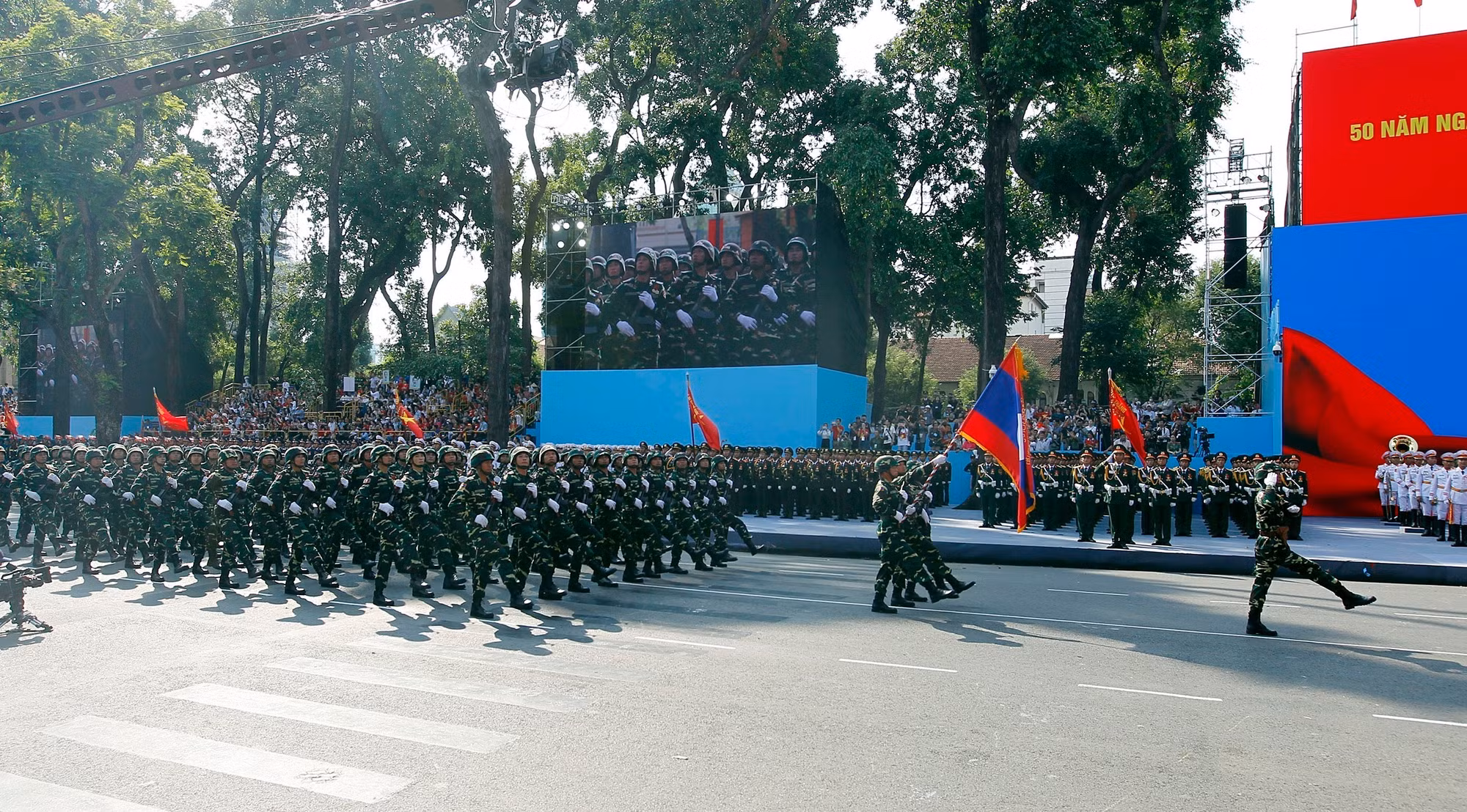 potal-luc-luong-quan-doi-cac-nuoc-tham-gia-tong-duyet-ky-niem-50-nam-giai-phong-mien-nam-7998380-1.jpg