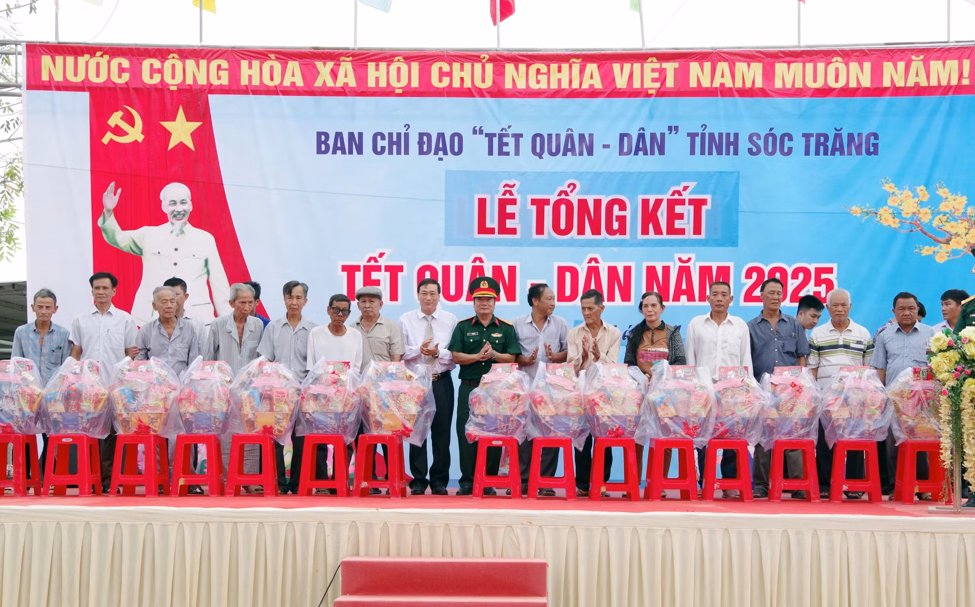 potal-huy-dong-tren-236-ty-dong-thuc-hien-tet-quan-dan-tai-soc-trang-7815841.jpg