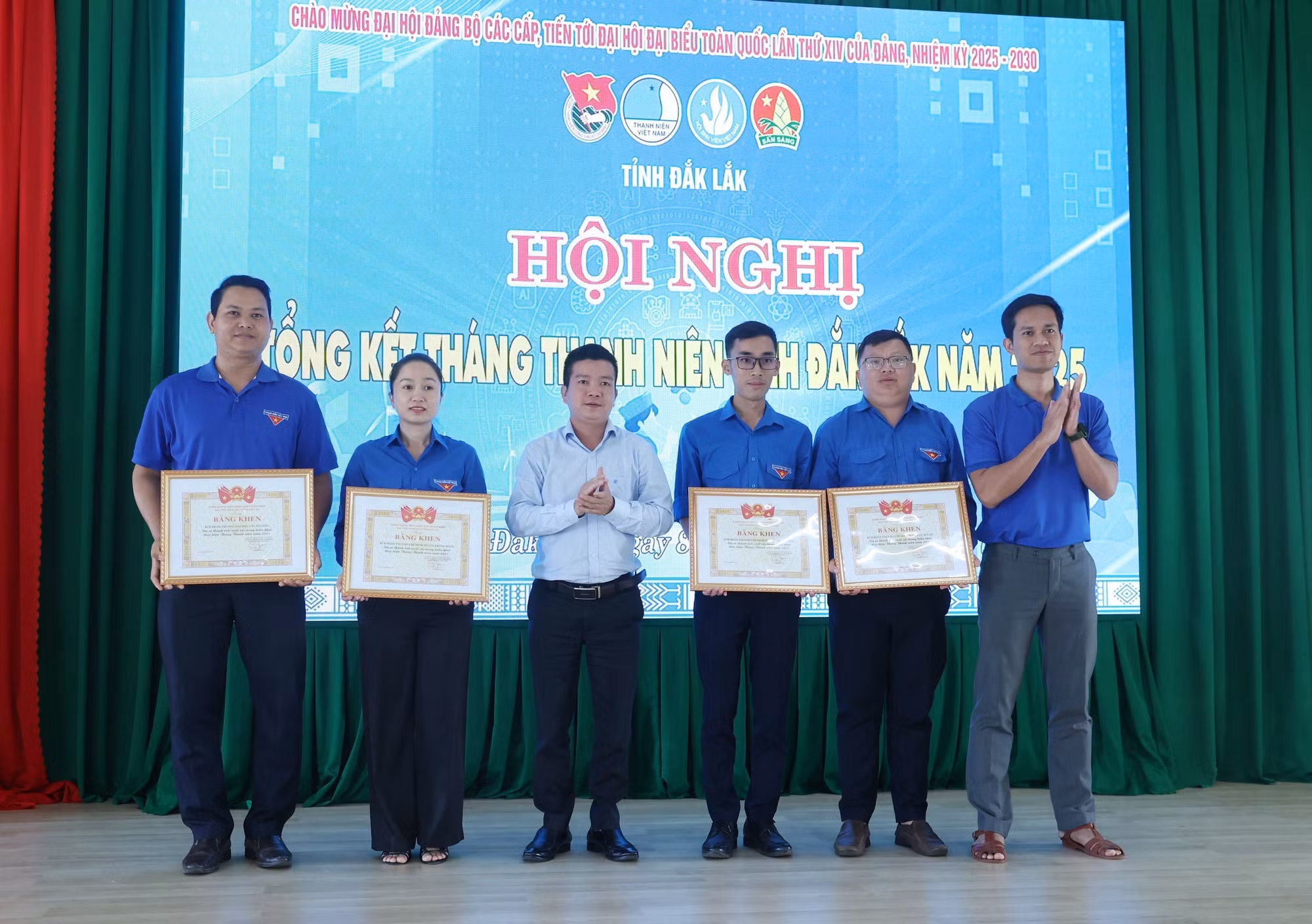 potal-dak-lak-nhieu-hoat-dong-phan-viec-y-nghia-trong-thang-thanh-nien-nam-2025-7960399.jpg