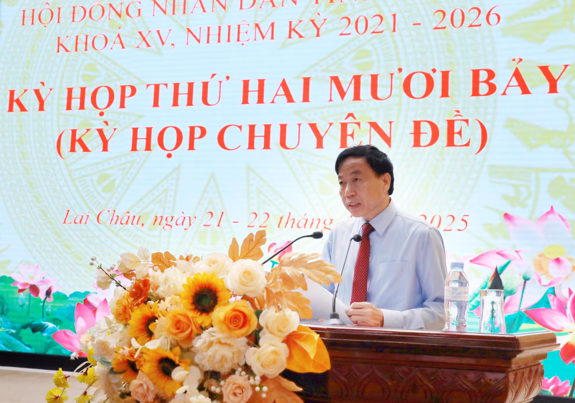 potal-ky-hop-thu-27-hdnd-tinh-lai-chau-khoa-xv-nhiem-ky-2021-2026-7985073.jpg