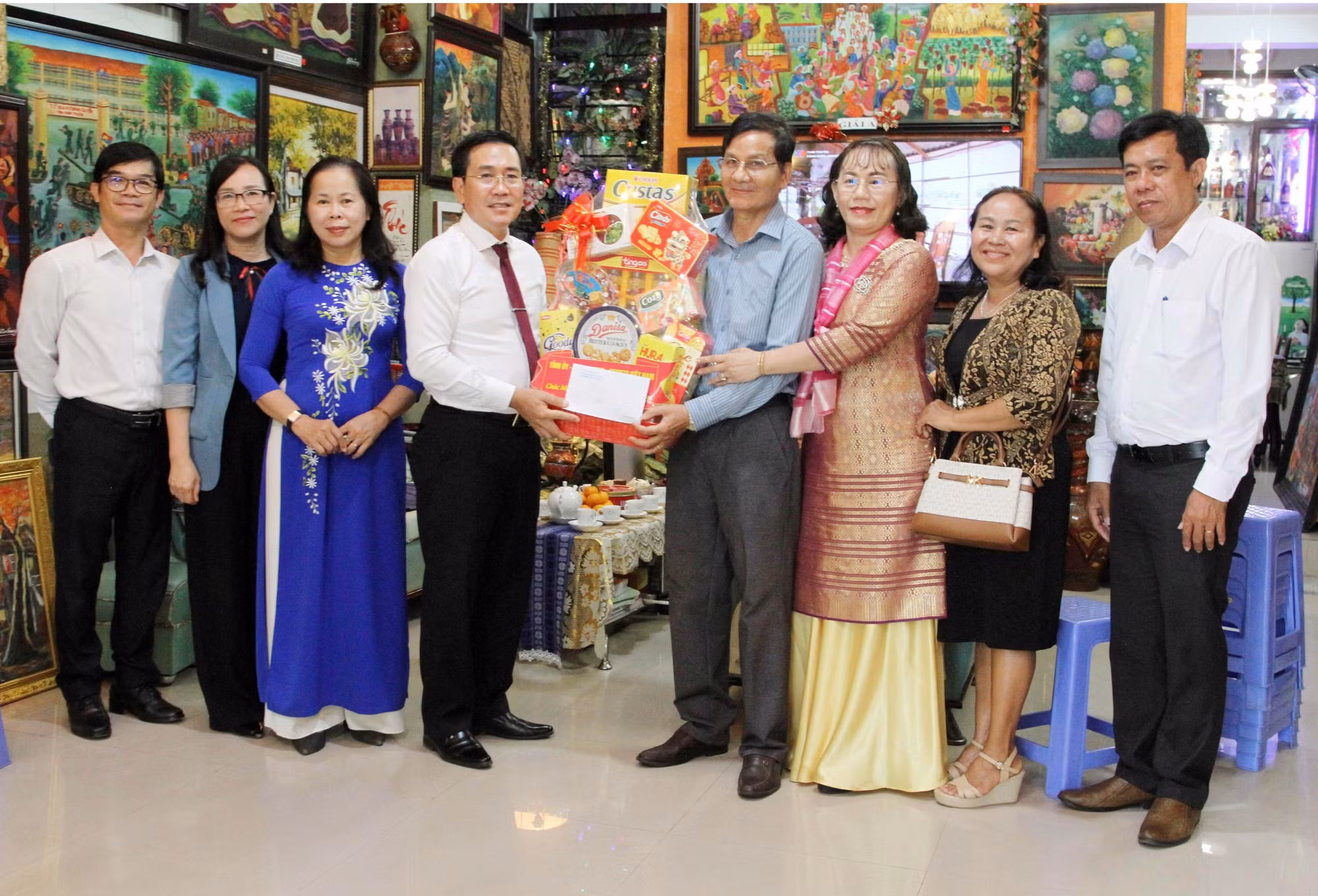 potal-chuc-tet-co-truyen-ramuvan-cua-dong-bao-cham-o-ninh-thuan-7873169.jpg