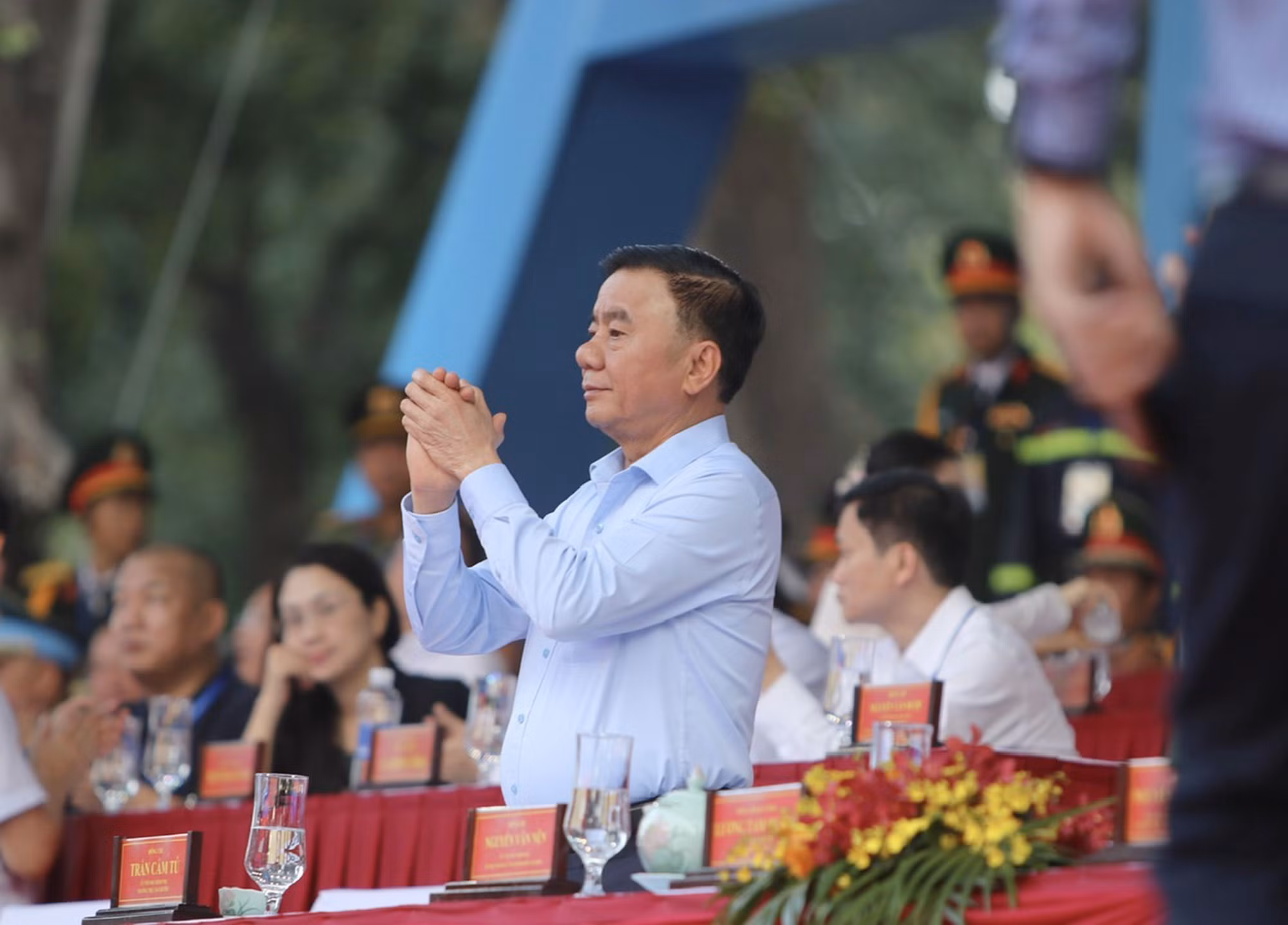 potal-tong-duyet-dieu-binh-dieu-hanh-ky-niem-50-nam-giai-phong-mien-nam-thong-nhat-dat-nuoc-7998317.jpg