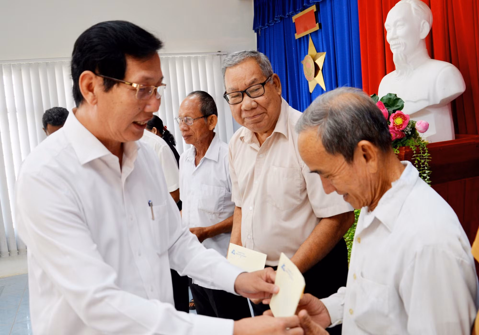 potal-tham-chuc-tet-co-truyen-chol-chnam-thmay-dong-bao-dan-toc-khmer-tinh-an-giang-7966333.jpg