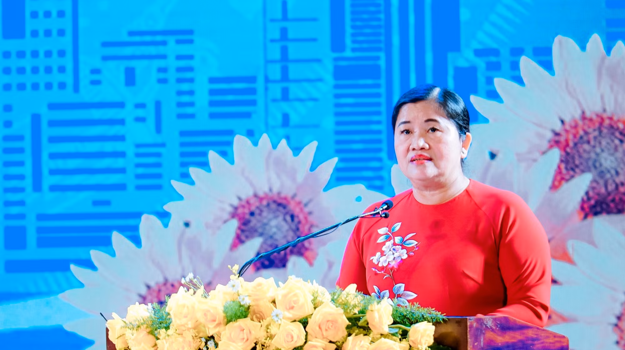 potal-binh-phuoc-ky-niem-50-nam-giai-phong-dong-xoai-7776872.jpg